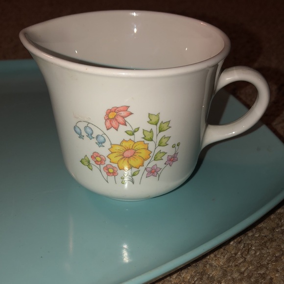 Corelle Meadow Creamer and sugar bowl - Picture 4 of 6